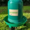 Abreuvoir poule en plastique recyclé Eco 3L avec pieds