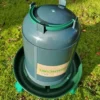 Abreuvoir poule en plastique recyclé Eco 5L avec pieds