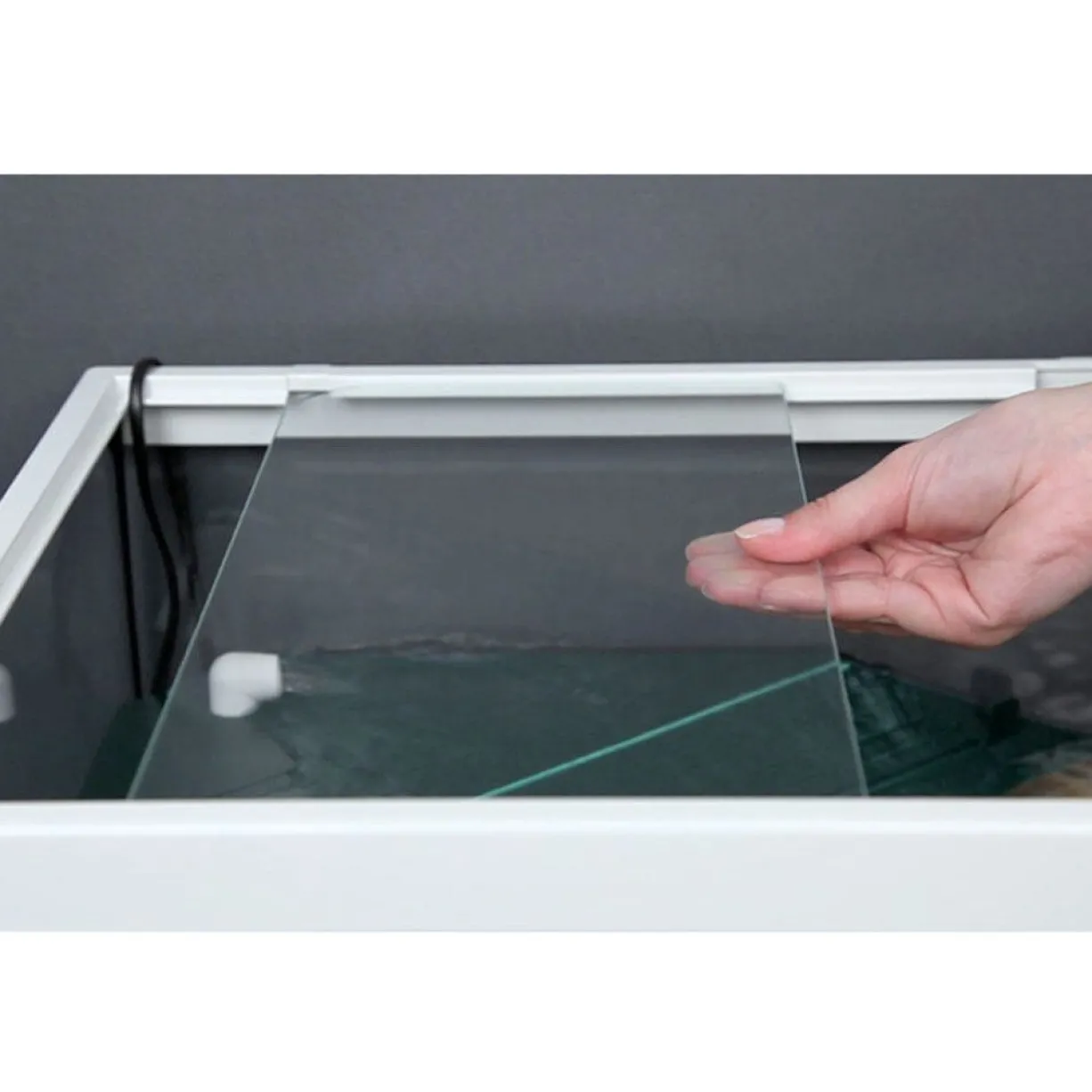 Aquarium tortue Aqua Tortum 55 noir sans filtre - Aquatlantis