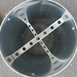 Mangeoire Galva Silo 15Kg + Couvercle