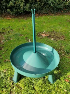 Mangeoire poule en plastique recyclé Eco 8Kg avec pieds