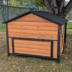 Niche à chien American Staff avec armature en acier et terrasse couverte taille L
