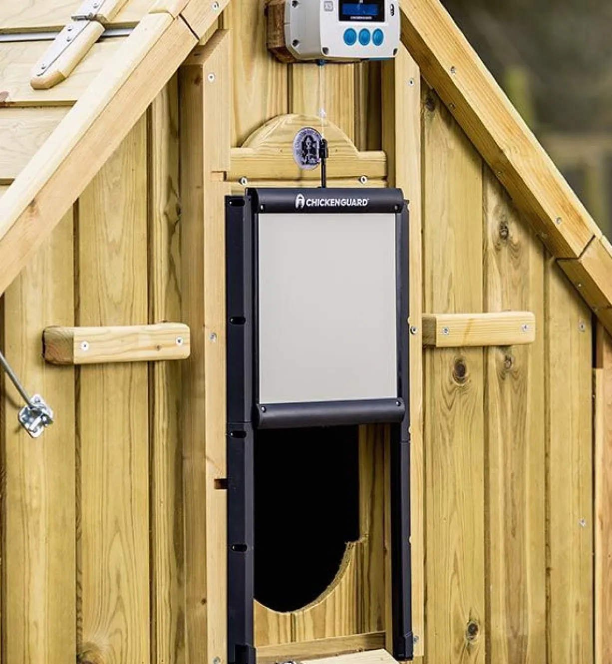 Portier électronique poule ChickenGuard Pro et trappe autobloquante taille unique