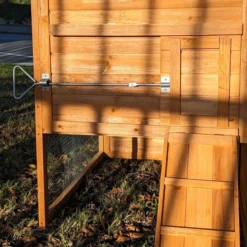 Poulailler Barbu M toit bois ouvrant jusqu’à 8 poules