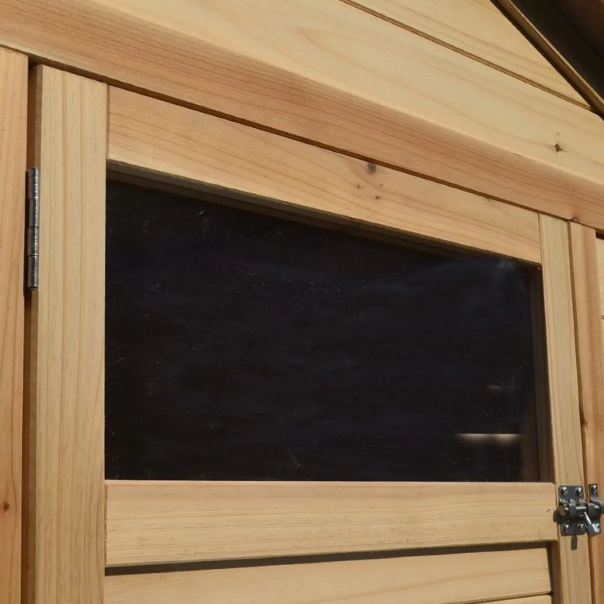 Poulailler Soie toit shingle et polycarbonate jusqu’à 6 poules